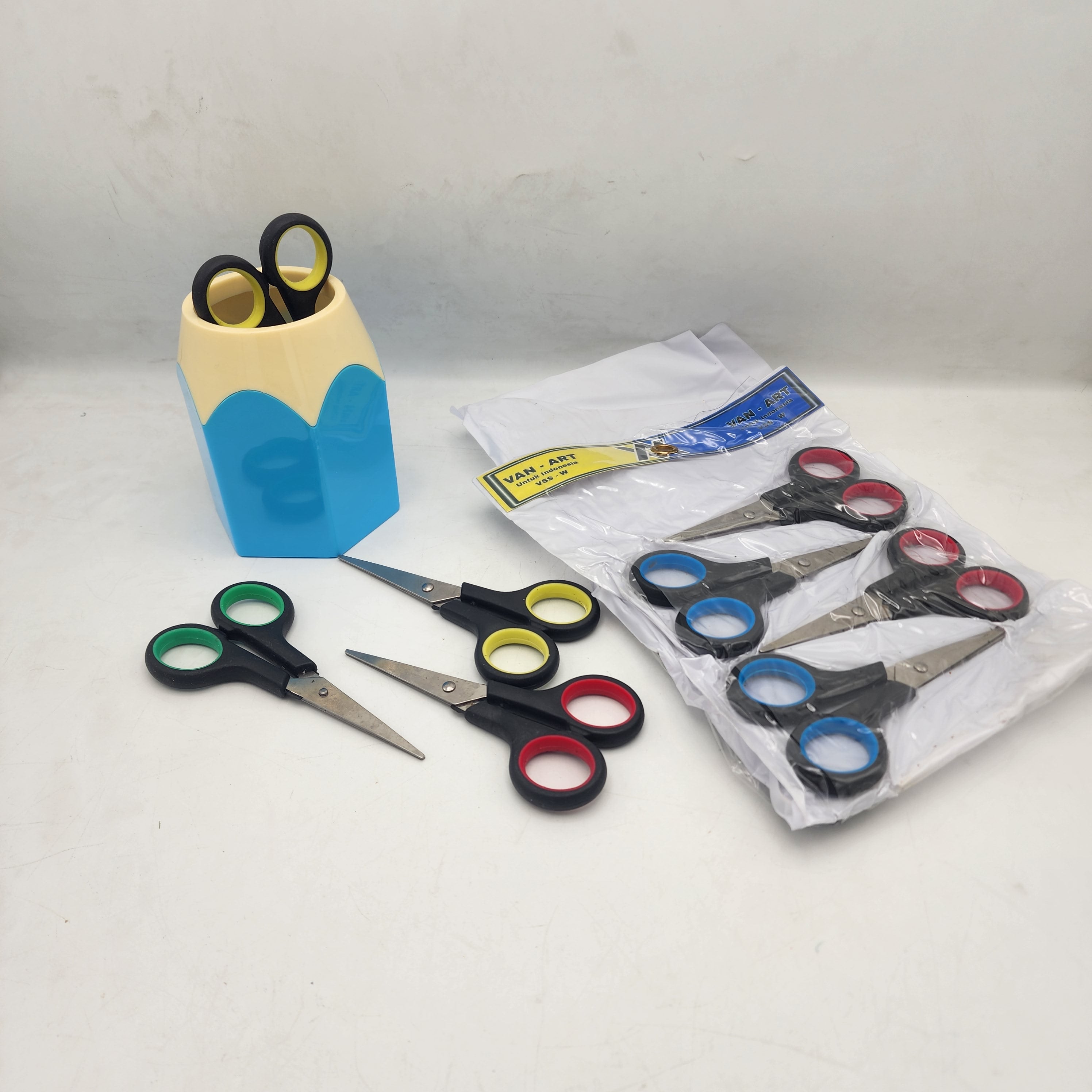 Student Scissor 5" CN VAN ART