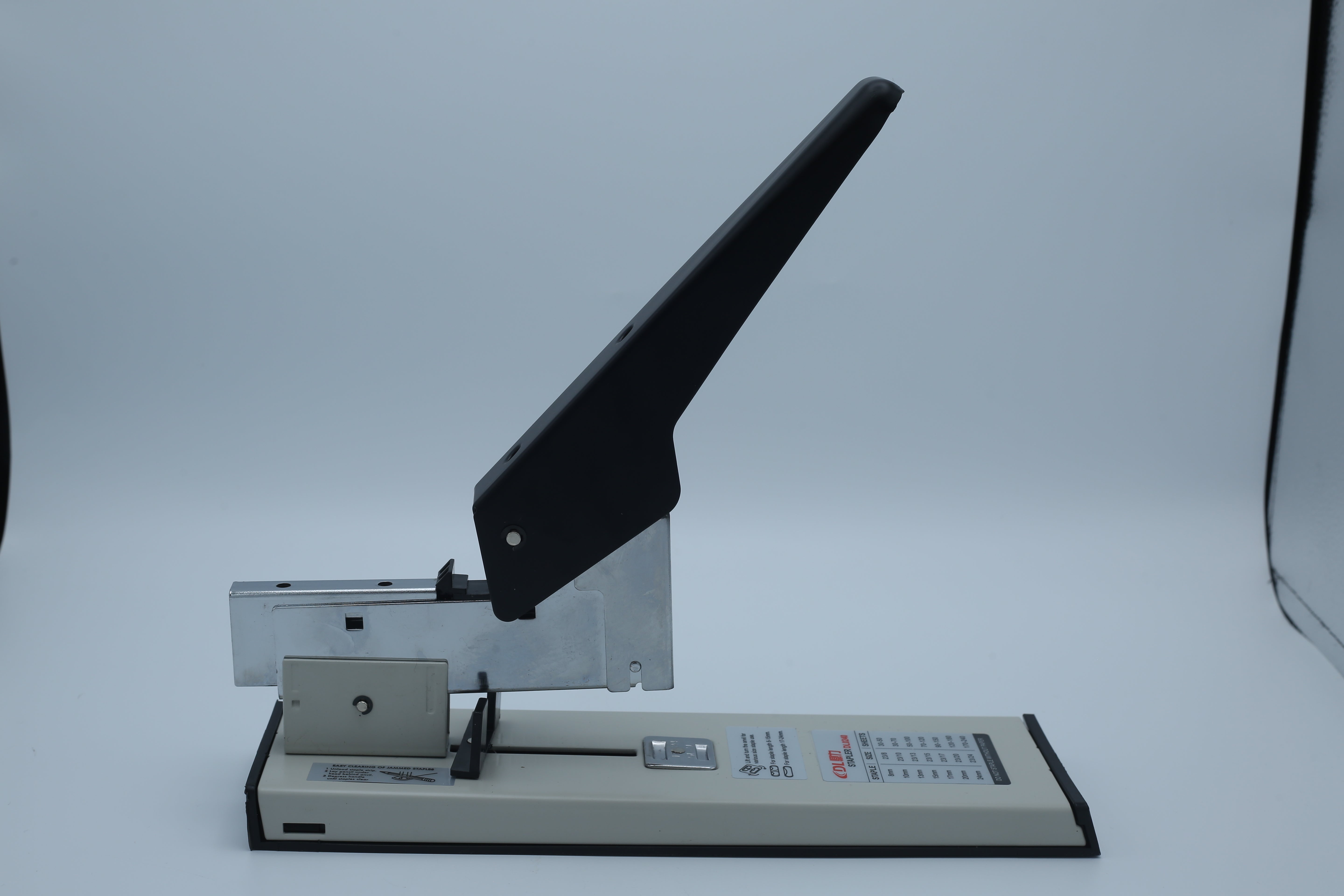 Dingli Heavy Duty Stapler 23/8 to 23/24 DL 240
