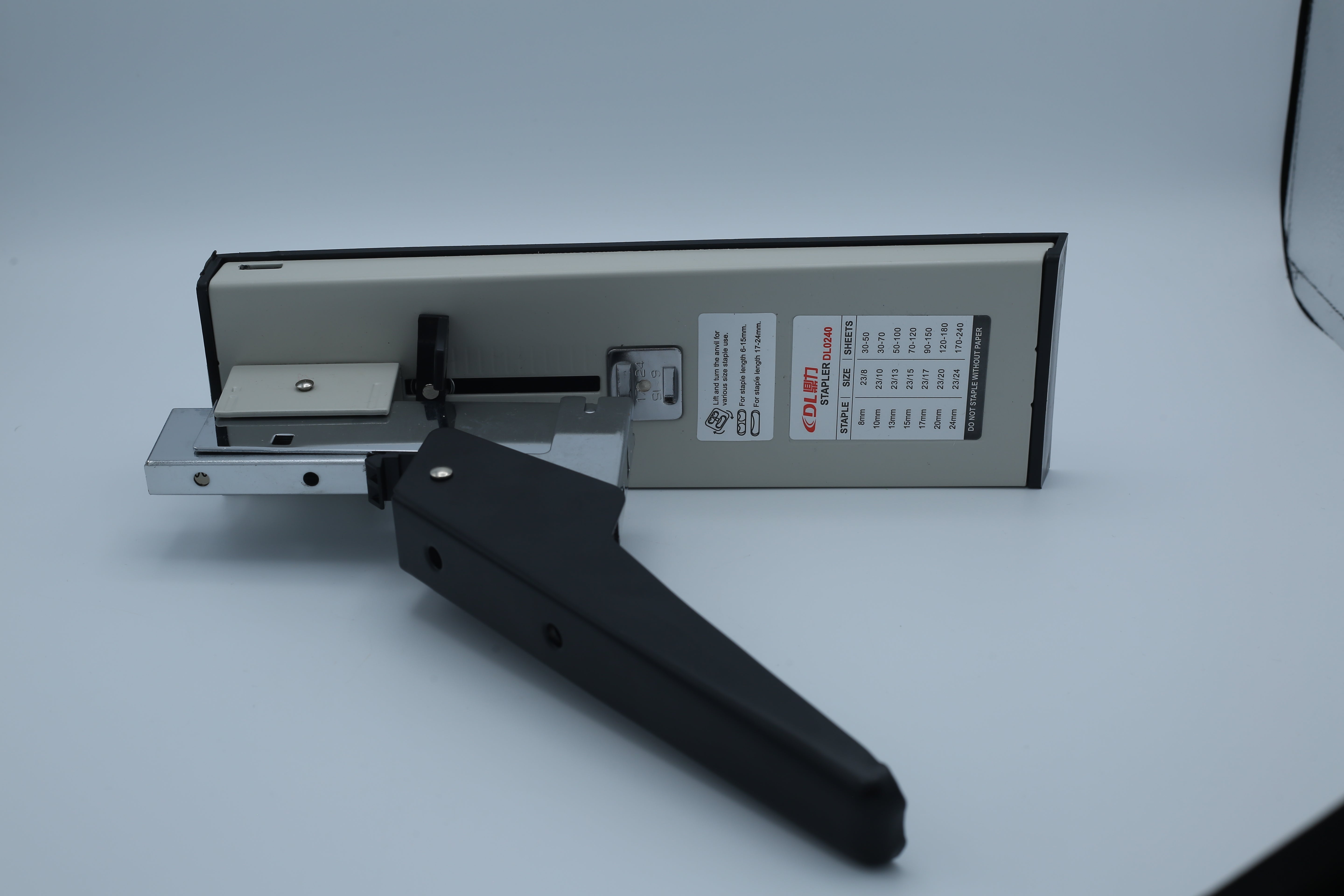 Dingli Heavy Duty Stapler 23/8 to 23/24 DL 240