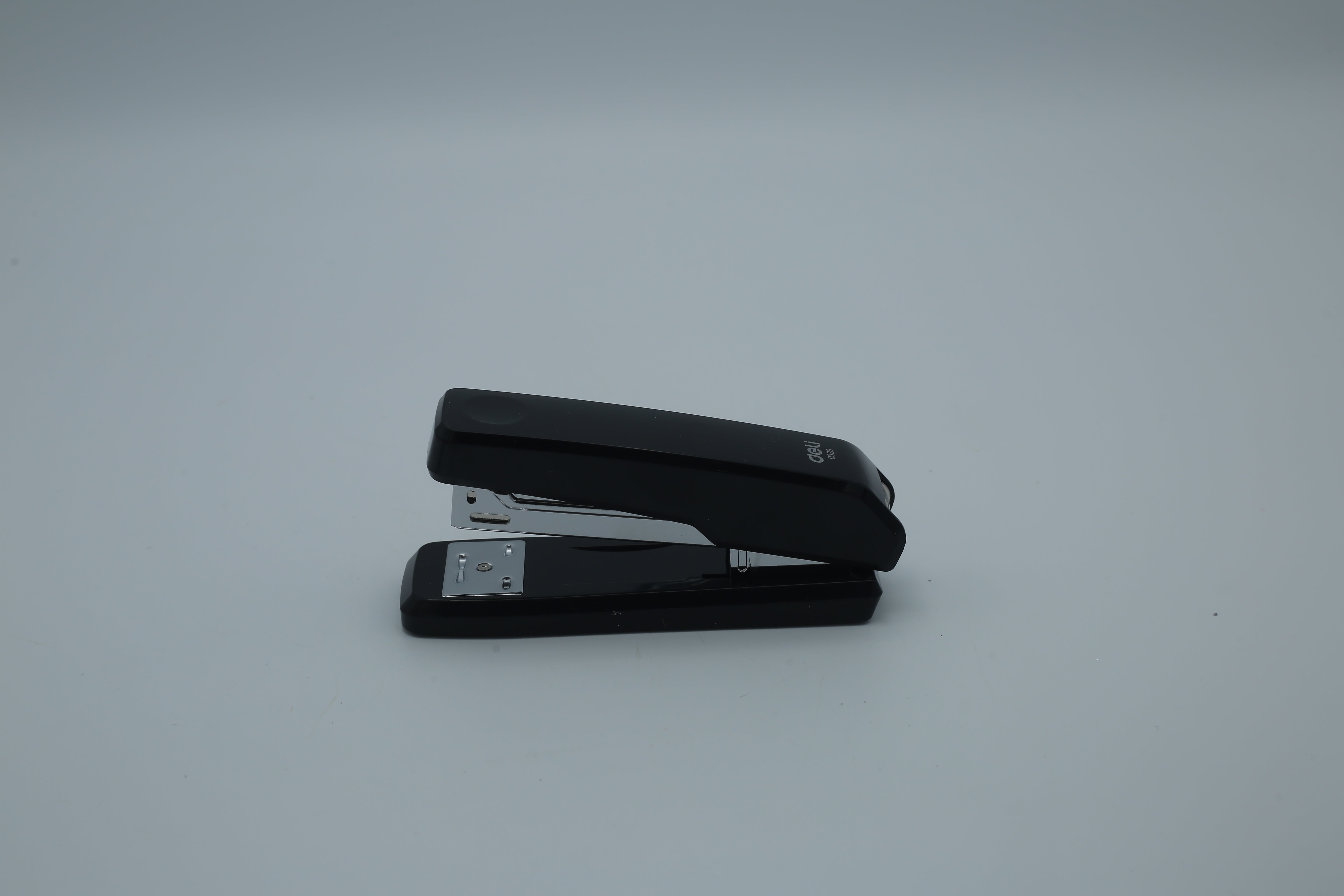 Deli Stapler Machine No 24/6 0326
