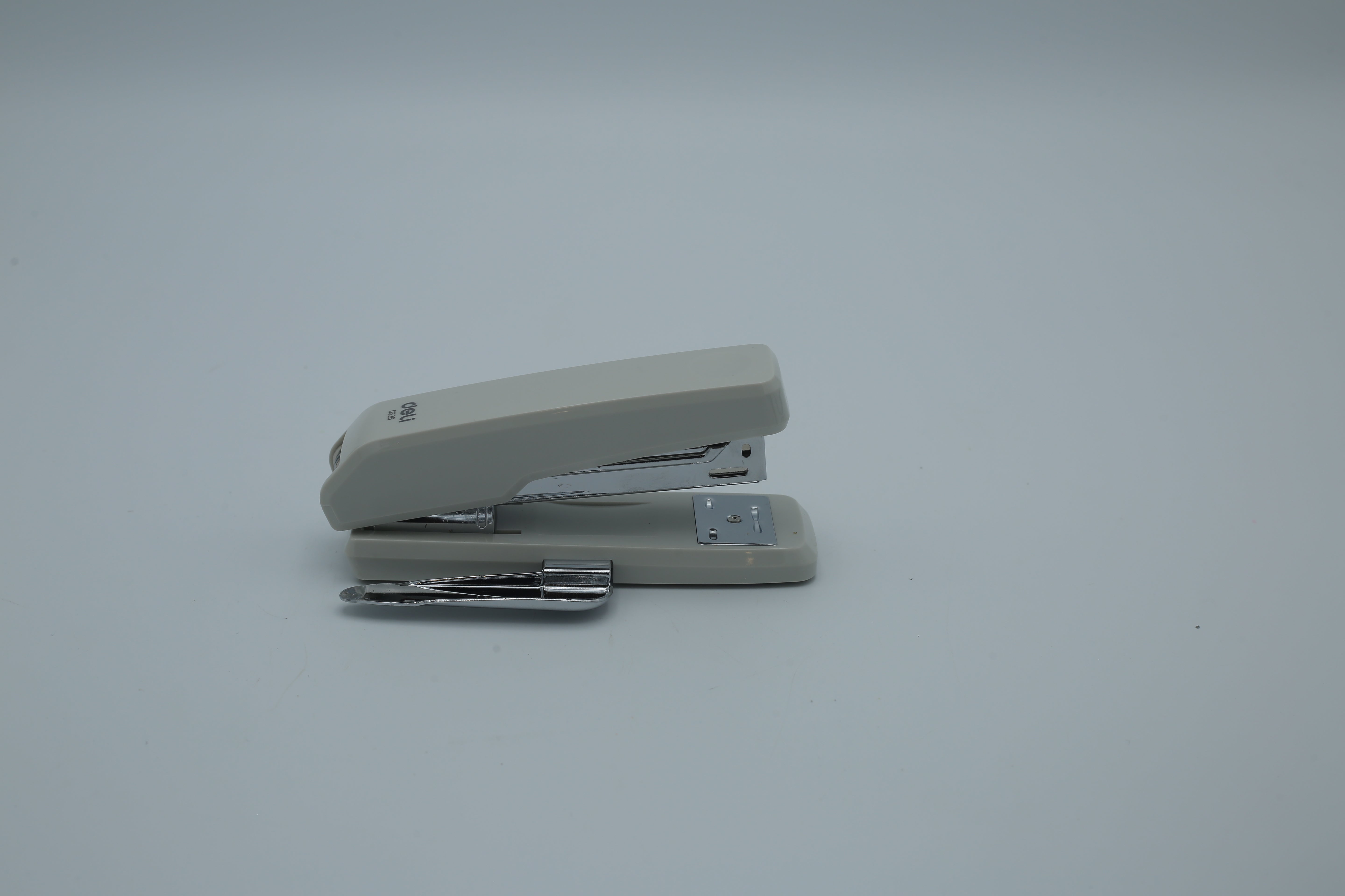 Deli Stapler Machine No 24/6 0326