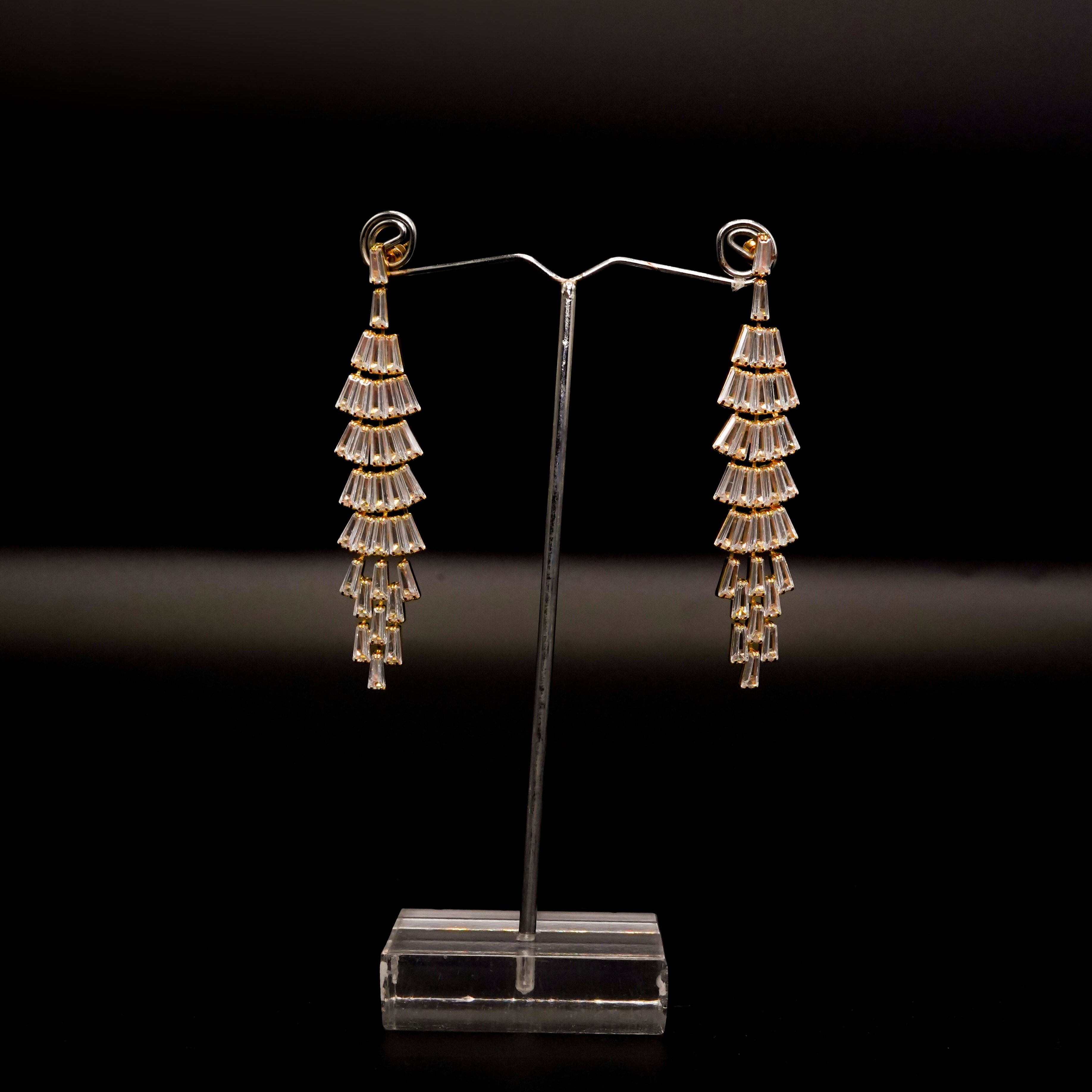 Earrings E-1
