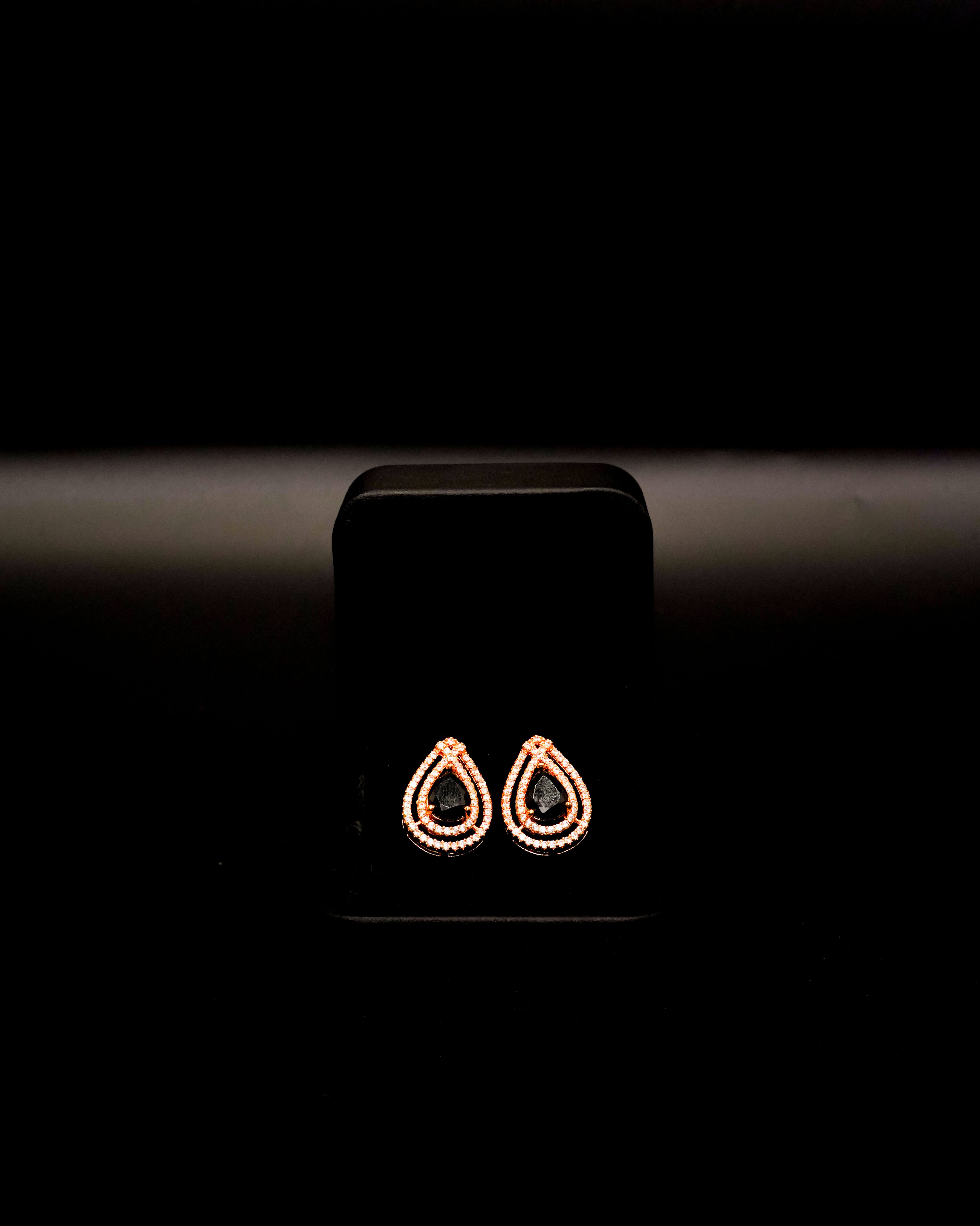 Majesty Stud Earrings E-5