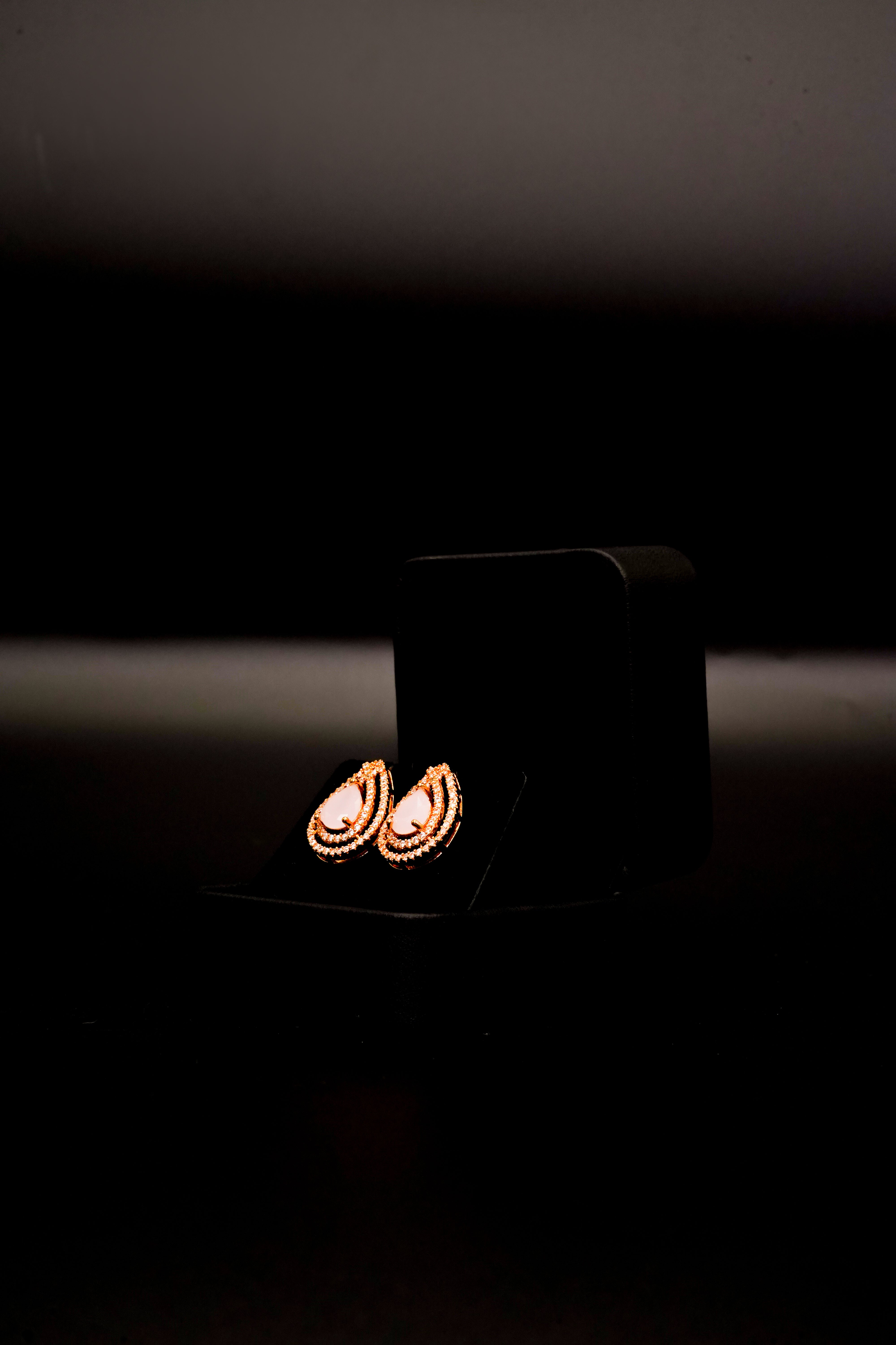 Majesty Stud Earrings E-5