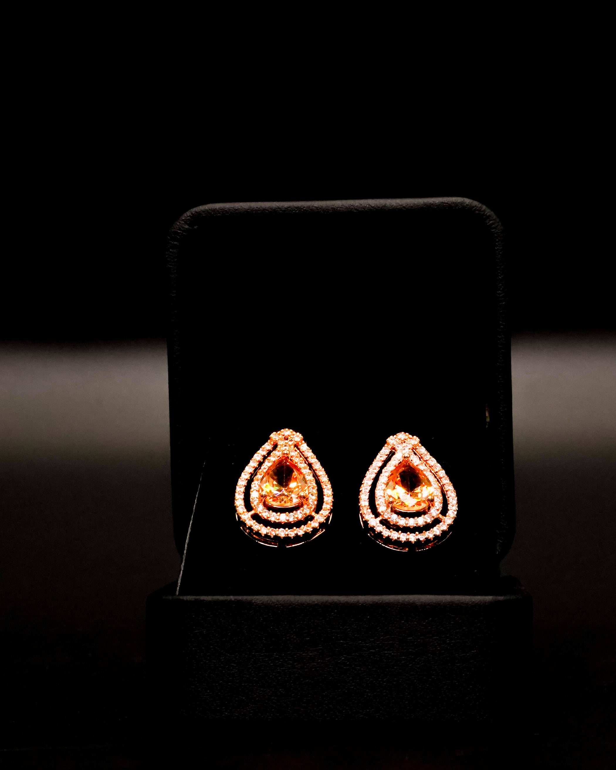 Majesty Stud Earrings E-5